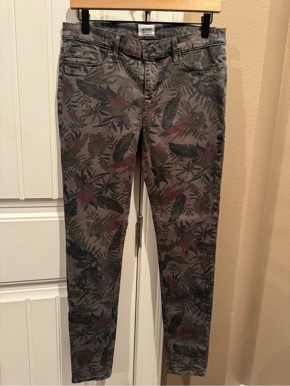 Hudson Olive Gray Tropical Print